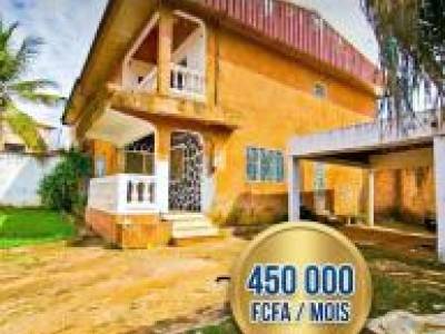 Duplex 6 chambres + grande cour + d&eacute;pendance &agrave; louer &agrave; Etoudi, Yaound&eacute;